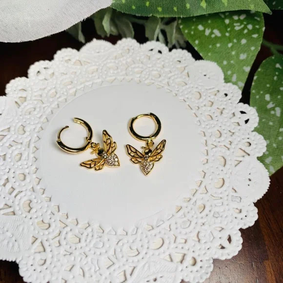 Mini Honey Bee 18K Gold Plated Crystal Hoop Earrings - Picture 3 of 8